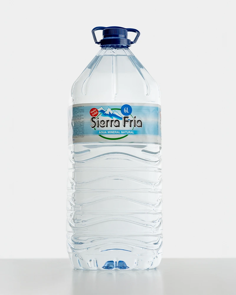 envase de presentación del agua sierra fría de garrafa de 6 litros